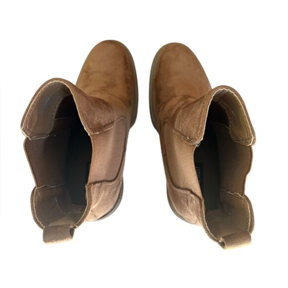Nine West REAM 2 Chelsea Heeled Booties Natural Suede Block Round Toe Women’s 9 - Picture 5 of 12